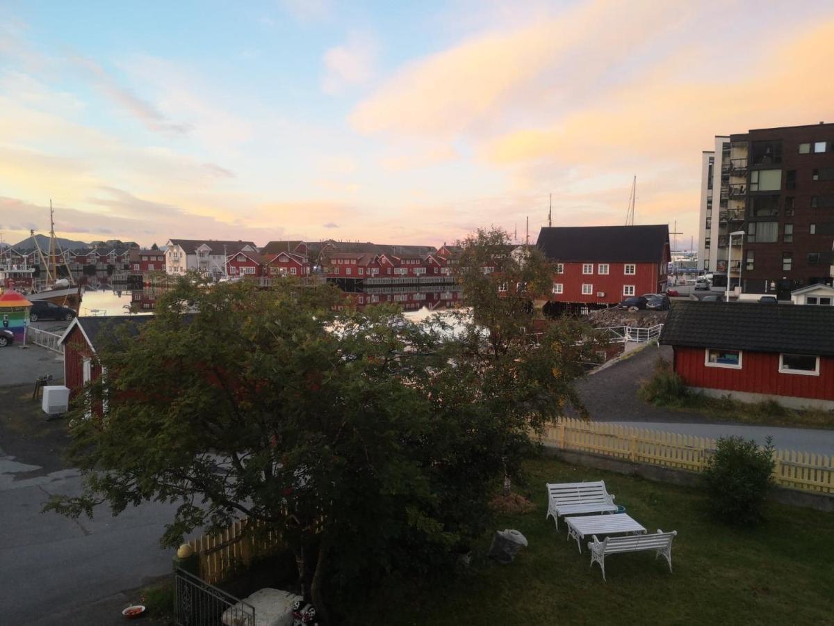 Kule Gule Huset Apartment Svolvaer Luaran gambar