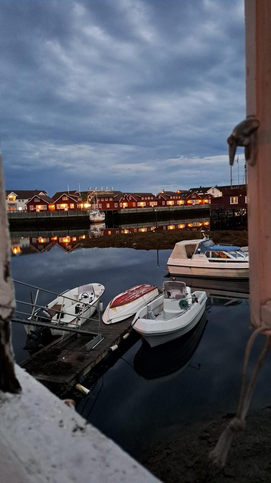Kule Gule Huset Apartment Svolvaer Luaran gambar